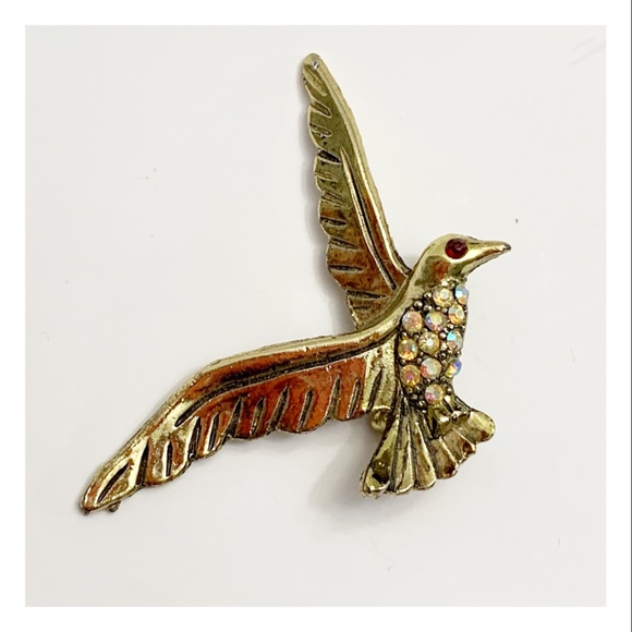 Vintage bird in flight brooch aurora Borealis rhinestone belly with red eye - Picture 1 of 7